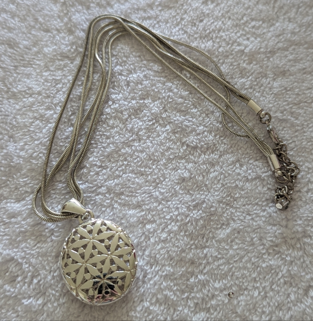 Flower Of Life Silver Tone Round Filigree Double Strand Necklace